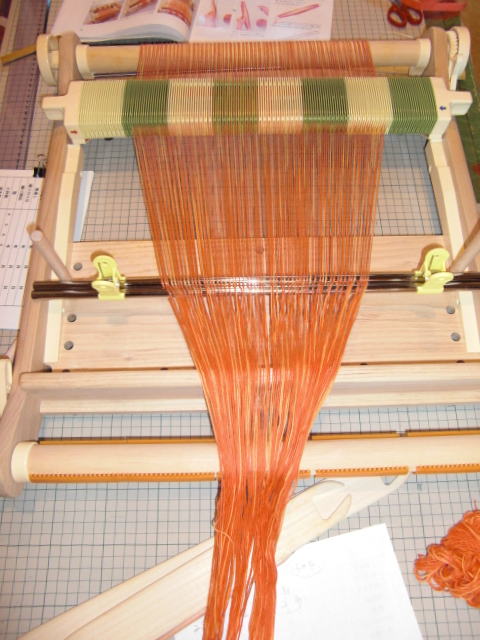 織り機を買ってはみたが・・のお客様に_e0190625_18164178.jpg