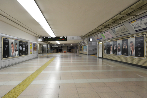 オメガ/JR名古屋駅で大型広告キャンペーン展開!_f0039351_2316824.jpg