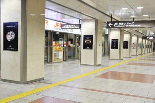 オメガ/JR名古屋駅で大型広告キャンペーン展開!_f0039351_23175138.jpg