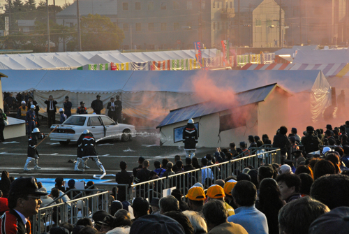 僕は地震より雷より親父より火事が怖い_c0030705_12401526.jpg