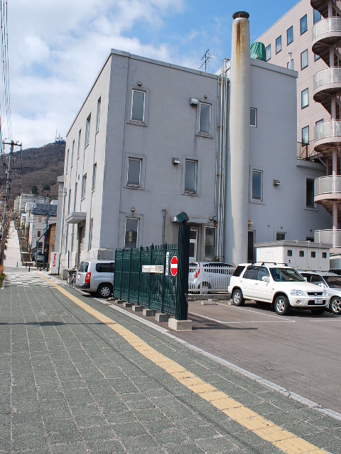 函館・百十三銀行本店(建築家・関根要太郎作品研究、その5)_f0142606_7495718.jpg