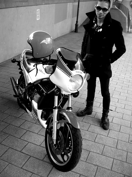 5COLORS 『 君はなんでそのバイクに乗ってるの?』 #28_f0203027_12415872.jpg