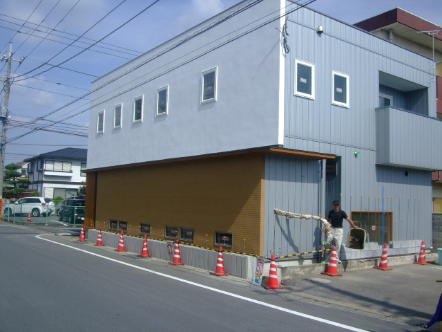 外壁ストライブテクスチャー_b0048353_944751.jpg