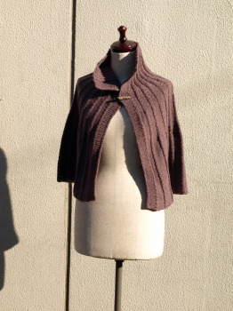 amimono by Helga Isagerの優しい色のケープ_e0126063_183859.jpg