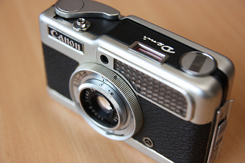 ◇CANON Demi <デミ> (1963) ・・・PENとは異なるアプローチ ◇CANON Demi <デミ> (1963) ・・・PENとは異なるアプローチ