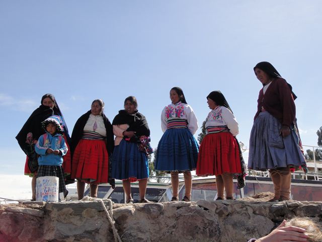 Laguna titicaca-Isla de Taquire_b0080784_7133527.jpg