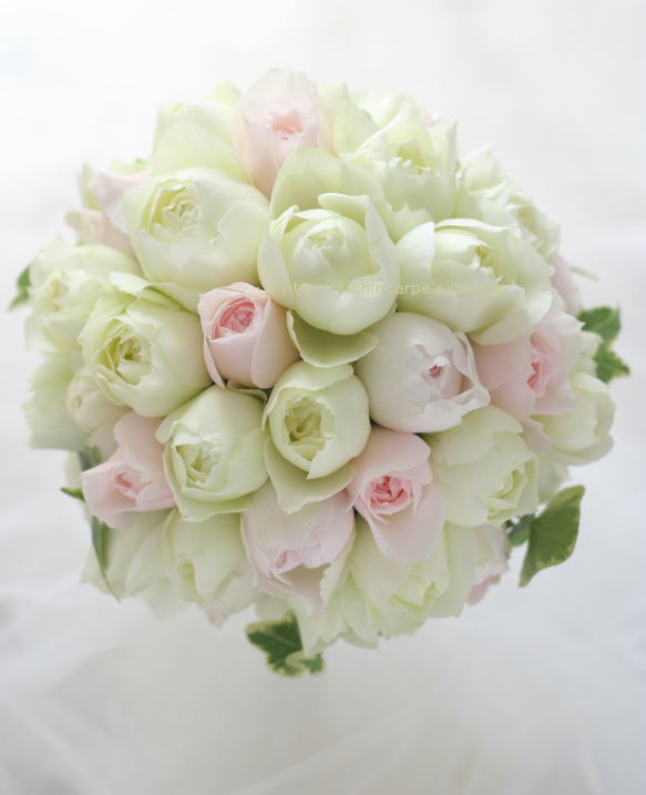 ラウンドブーケ　丸い花、丸いバラ　　ウェスティンホテル東京様へ_a0042928_20562087.jpg