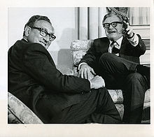 ロックフェラーとソトメイアーはイルミナティ・ユダヤ人か? by Willie Martin_c0139575_014198.jpg