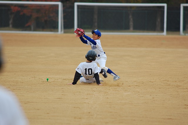 昨日の次男坊の試合は、なんとか勝利♪_a0092804_03540100.jpg