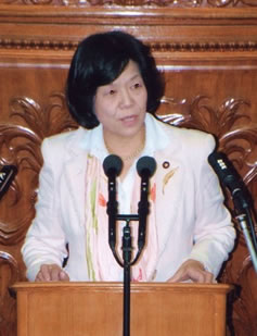 本会議質疑_a0127342_18571425.jpg