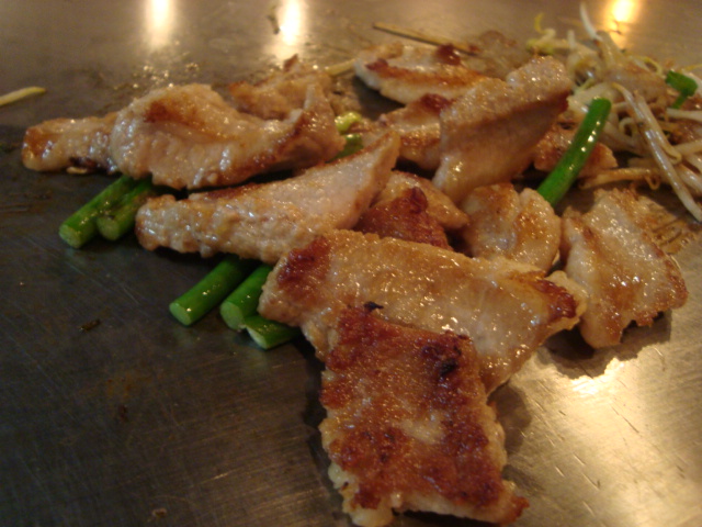 西荻窪「広島流お好み焼き カンラン」へ行く。_f0232060_22365454.jpg