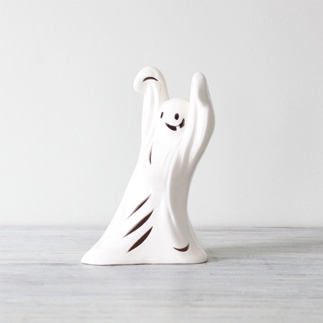 wooden twist mobile / ceramic ghost :: AMradio_f0089299_1559370.jpg