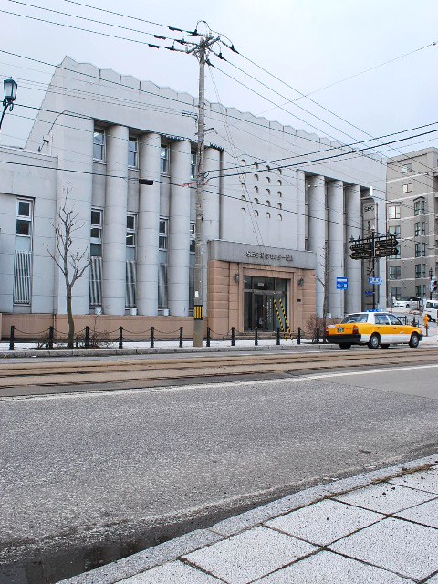函館・百十三銀行本店(建築家・関根要太郎作品研究、その6)_f0142606_881311.jpg
