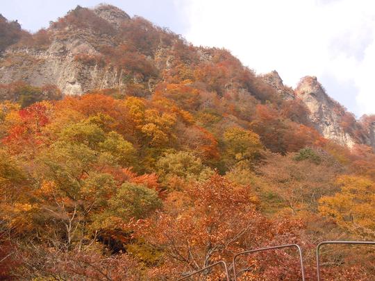 松橋優来の周易遁甲日記　2010.11.11（木）　妙義山登山③_d0170294_1672745.jpg