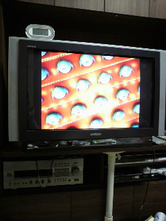 わが家に3Dテレビがやって来た_c0015706_17392875.jpg