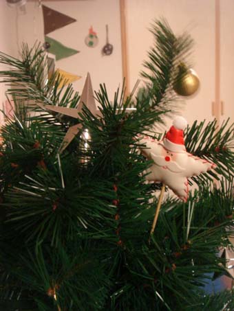 我が家のクリスマスツリー_a0166313_20155829.jpg