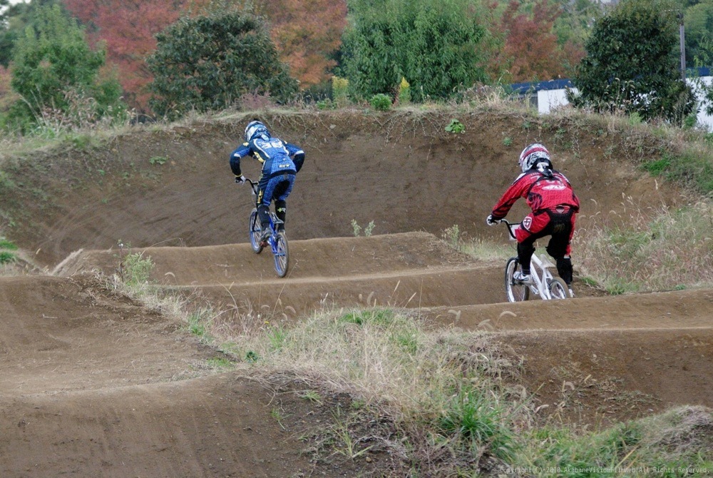 2010JOSF緑山１１月定期戦VOL1最速情報：BMXエリートクラス決勝_b0065730_18331895.jpg