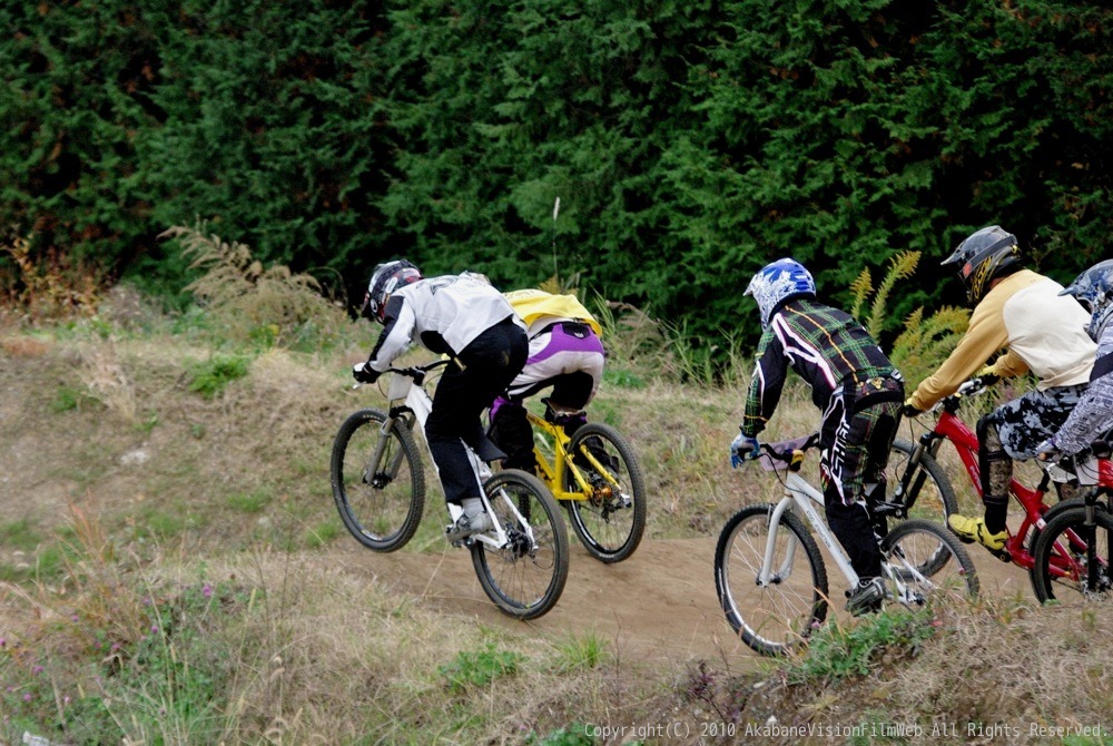 2010JOSF緑山１１月定期戦VOL4：MTBエキスパートクラス決勝_b0065730_2013930.jpg