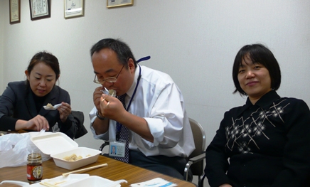 小籠包の試食_e0148373_8481366.jpg