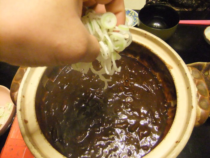 八丁味噌モツ煮込 と クララ !!_c0226202_6455598.jpg