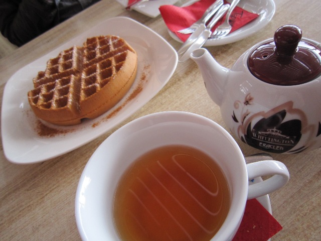 d0004214_0261079.jpg