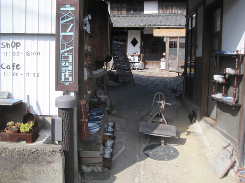 焼き物散歩道_d0101846_771589.jpg