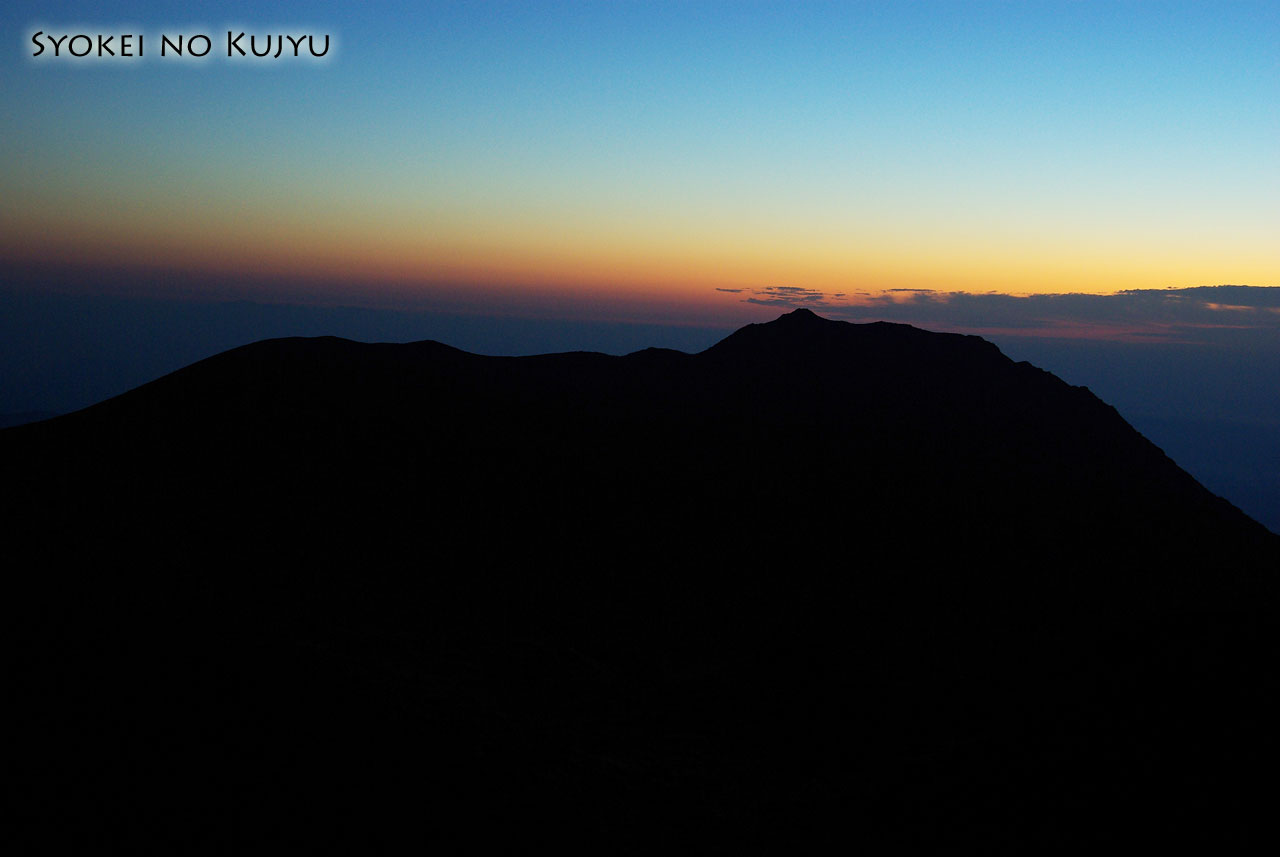 11月20日 天狗ヶ城朝駆け 金碧の空に_f0173067_13375893.jpg