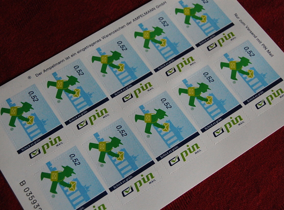 PIN Mail アンペルマンの切手!_c0180686_2184465.jpg