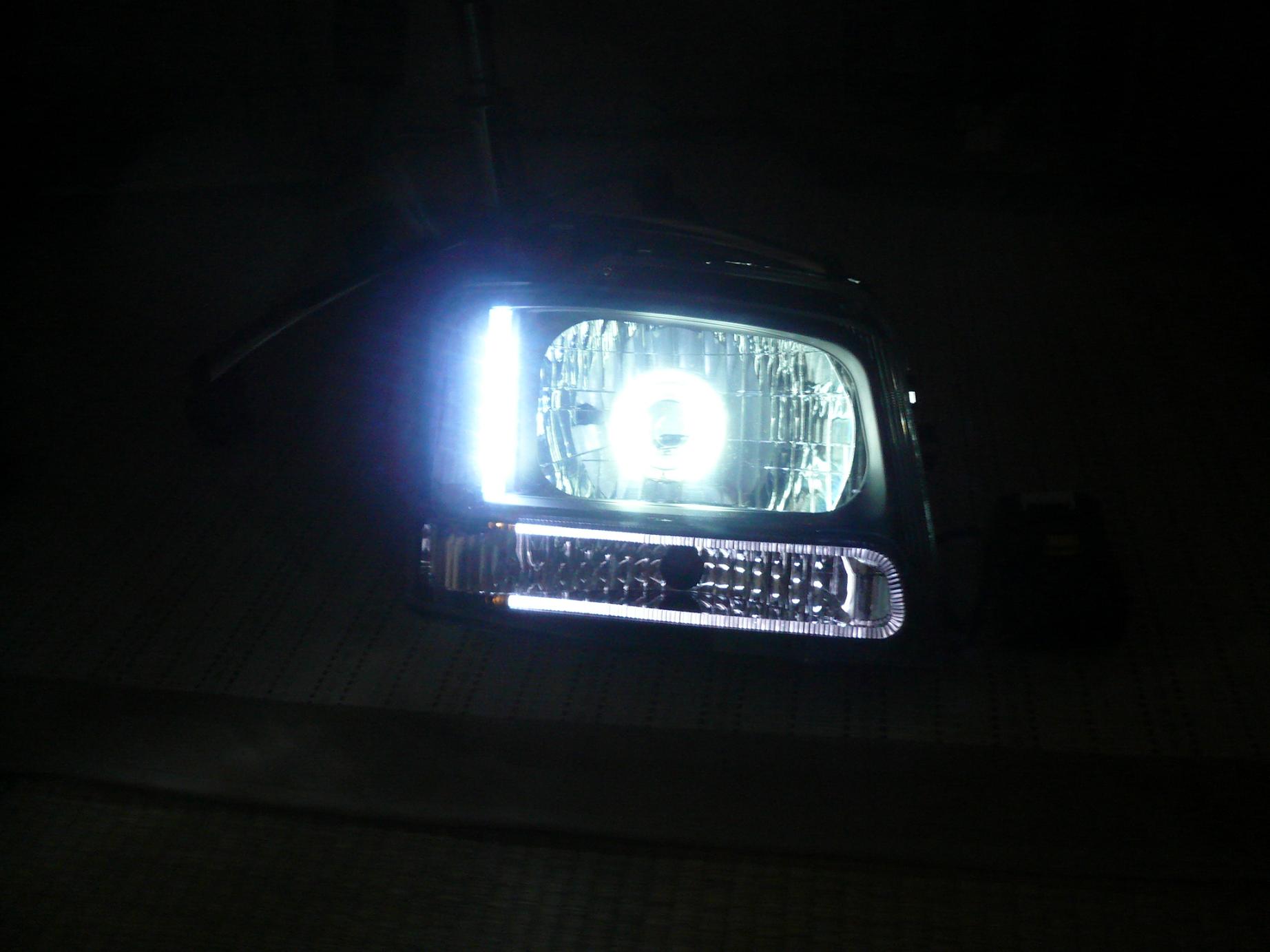 エブリー Da62w ヘッドライト加工 プロジェクタ埋込 Isojin ランド エブリー Da62w ヘッドライト加工 プロジェクタ埋込 Isojin ランド