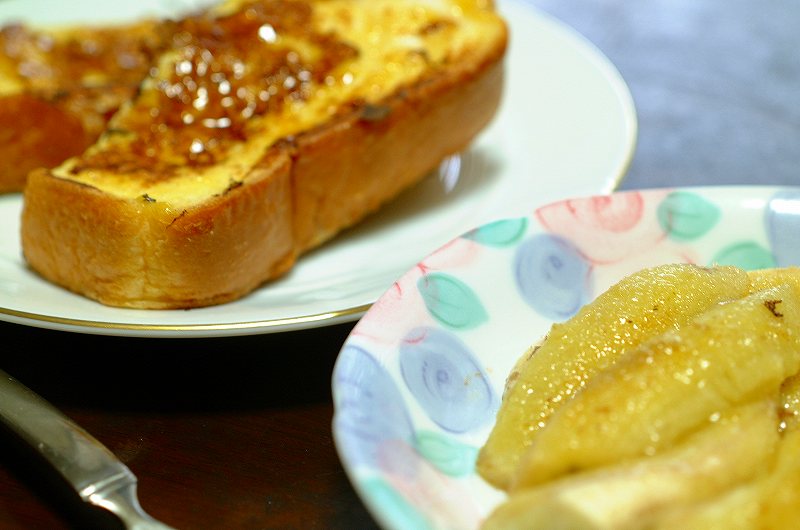 breakfast・・Fuji FinePix-S1Pro with microNIKKOR50mmf3.5_c0160387_9564784.jpg