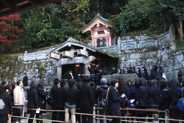 清水寺　紅葉の盛り_e0048413_21285888.jpg