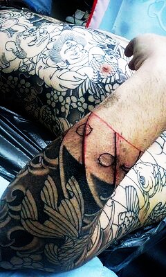 7分から８分に延長 俺の道 ーｋａｍｉｎａｒｉ ｔａｔｔｏｏ ｌｉｆｅー 彫じゅん 刺青 雷屋 名古屋 愛知