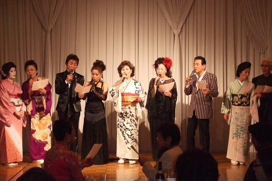 お神輿に乗ってPV撮影_e0119092_15134272.jpg