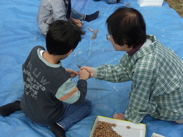 すみれば探検隊「木と遊ぼう」_b0049307_9231669.jpg