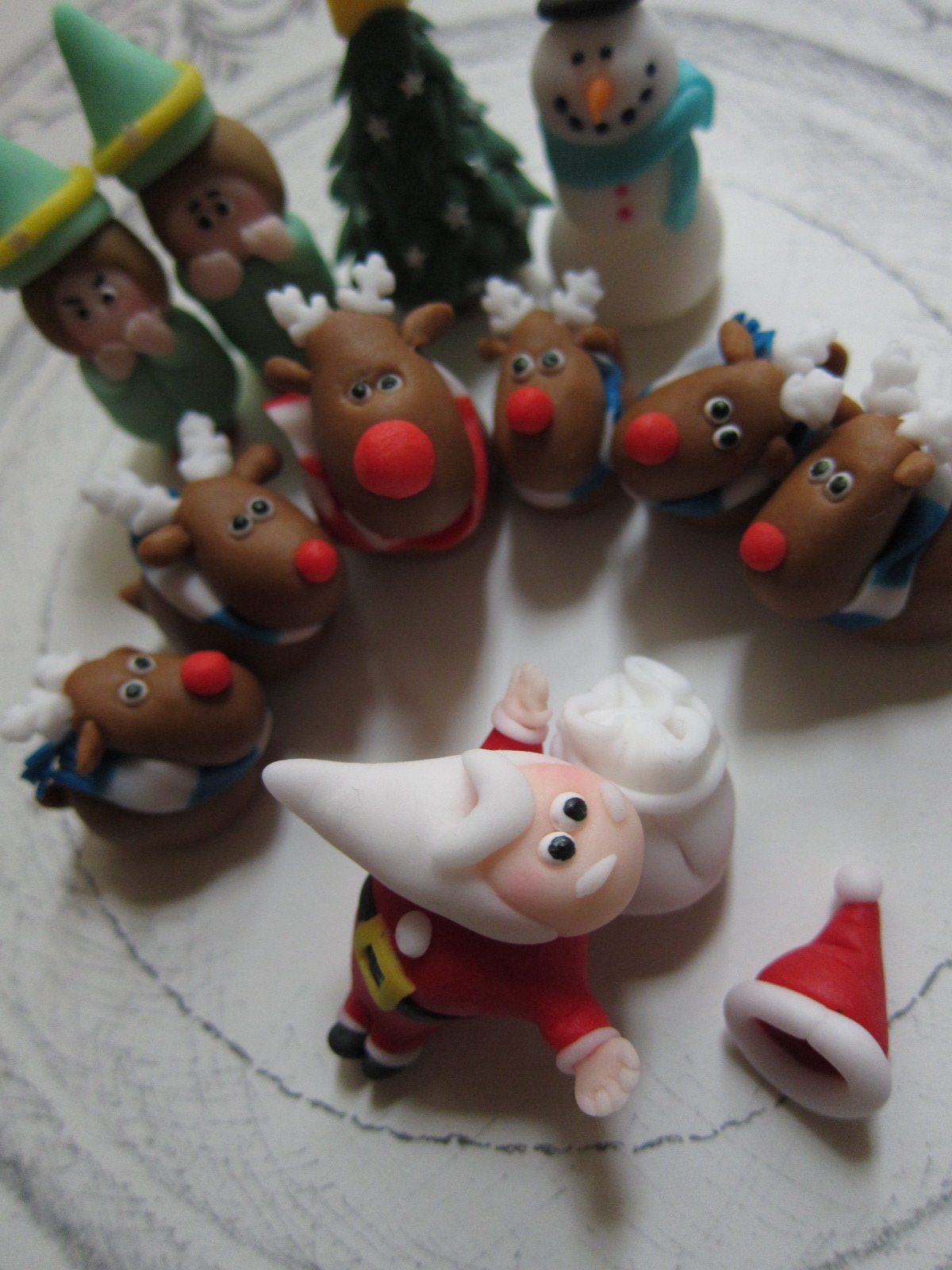 Oh,Oh,Santa Cupcake Toppers_c0120817_040162.jpg