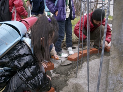 タンポポタワー第二弾開始_a0062127_1532509.jpg