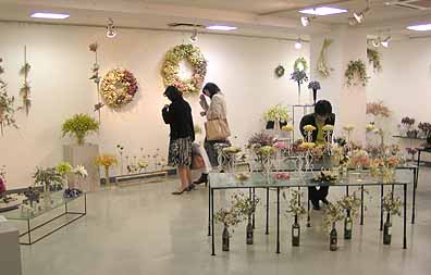 <北室>布花たちのおしゃべり展 <南室>企画展/秋の楽居布展_f0106896_17295195.jpg