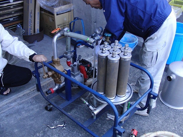 「防災用ろ過浄水機」使い方 わかりますか?_f0141310_0301326.jpg
