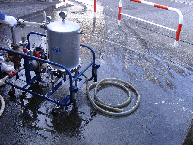 「防災用ろ過浄水機」使い方 わかりますか?_f0141310_0332955.jpg
