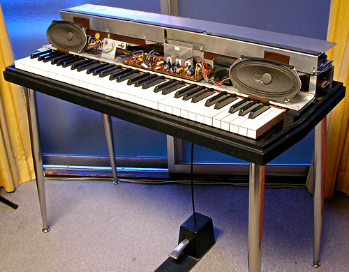 Wurlitzer 200 Green Top_e0045459_1741558.jpg