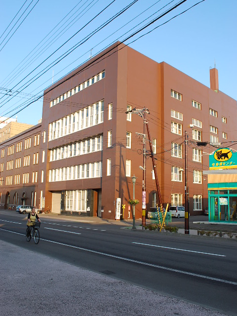 函館・百十三銀行本店(建築家・関根要太郎作品研究、その7)_f0142606_20243023.jpg