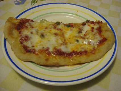 ネコとpizzaとクリームシチュー_f0234936_7202633.jpg