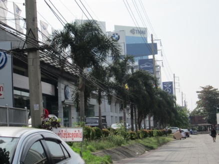 タイのホテル住まいも今日まで_b0100062_19443818.jpg