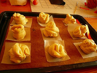 11月26日(金) ニーダーと麺やで餃子&花巻 代官山SR_d0138307_14381135.jpg