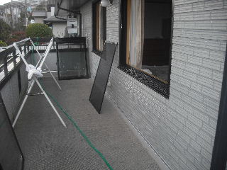 窓と高圧洗浄作業_f0031037_18522026.jpg