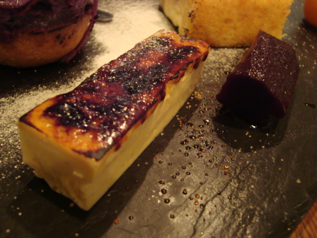 西荻窪「bistro Feve ビストロ フェーヴ」へ行く。_f0232060_2349646.jpg