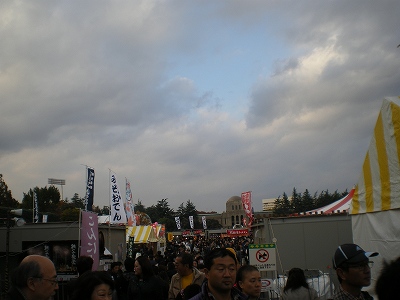 青山霊園～神宮外苑いちょう祭り_b0056570_22425649.jpg