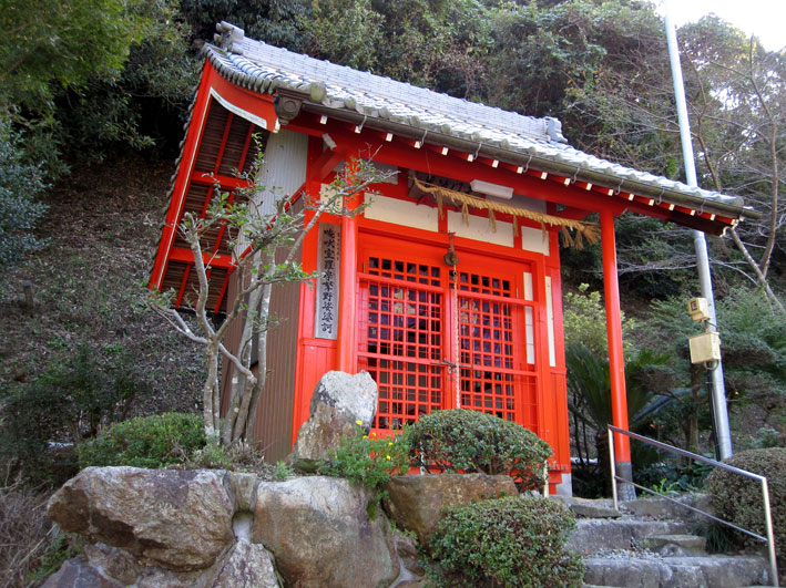 榊原のパワースポット「毘沙門天」_b0145296_7305231.jpg