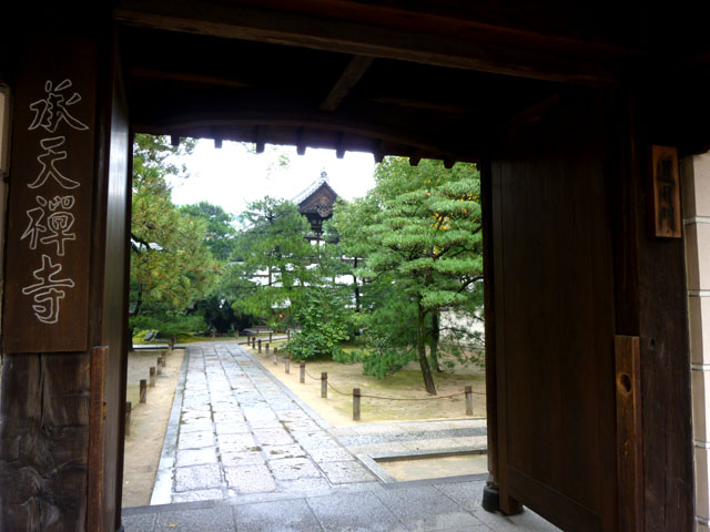 博多祇園町の寺院_e0048413_19472289.jpg