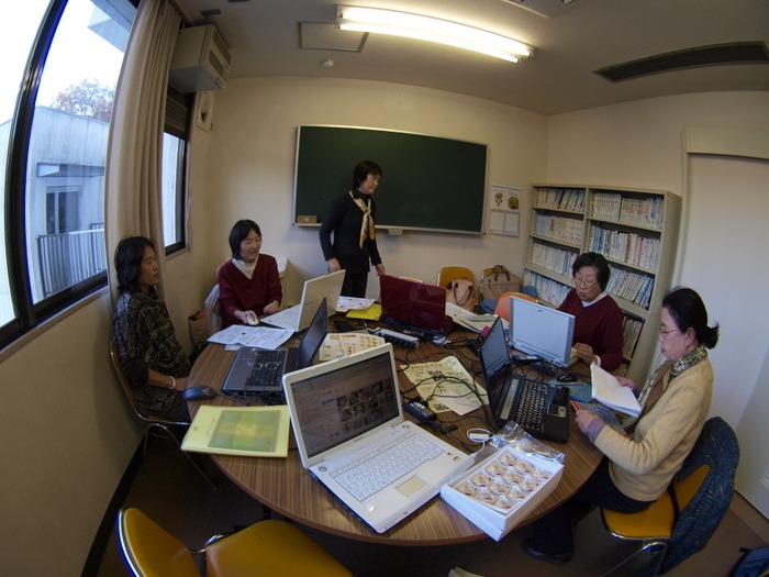 PCグループ「そよかぜ」の勉強会_c0116915_23331772.jpg